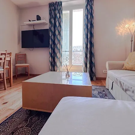Pradignac - Beautiful 2 Bedroom Center Of * קאן